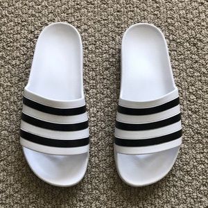 ADILETTE AQUA SLIDES